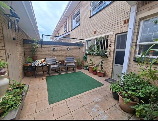 3 BEDROOM TOWNHOUSE FOR SALE IN THREE RIVERS PROPER